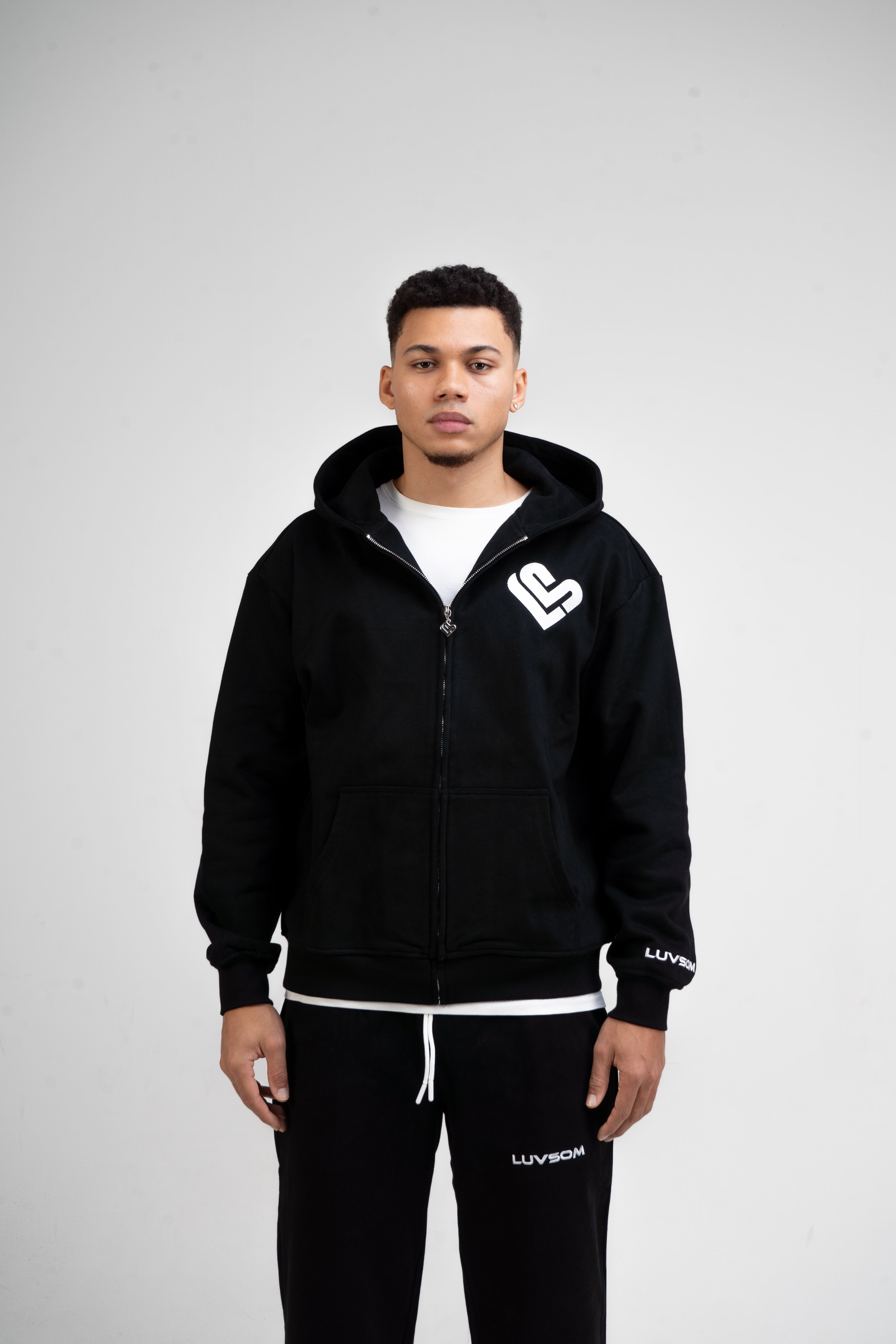 LUVSOM HEART ZIP HOODIE BLACK